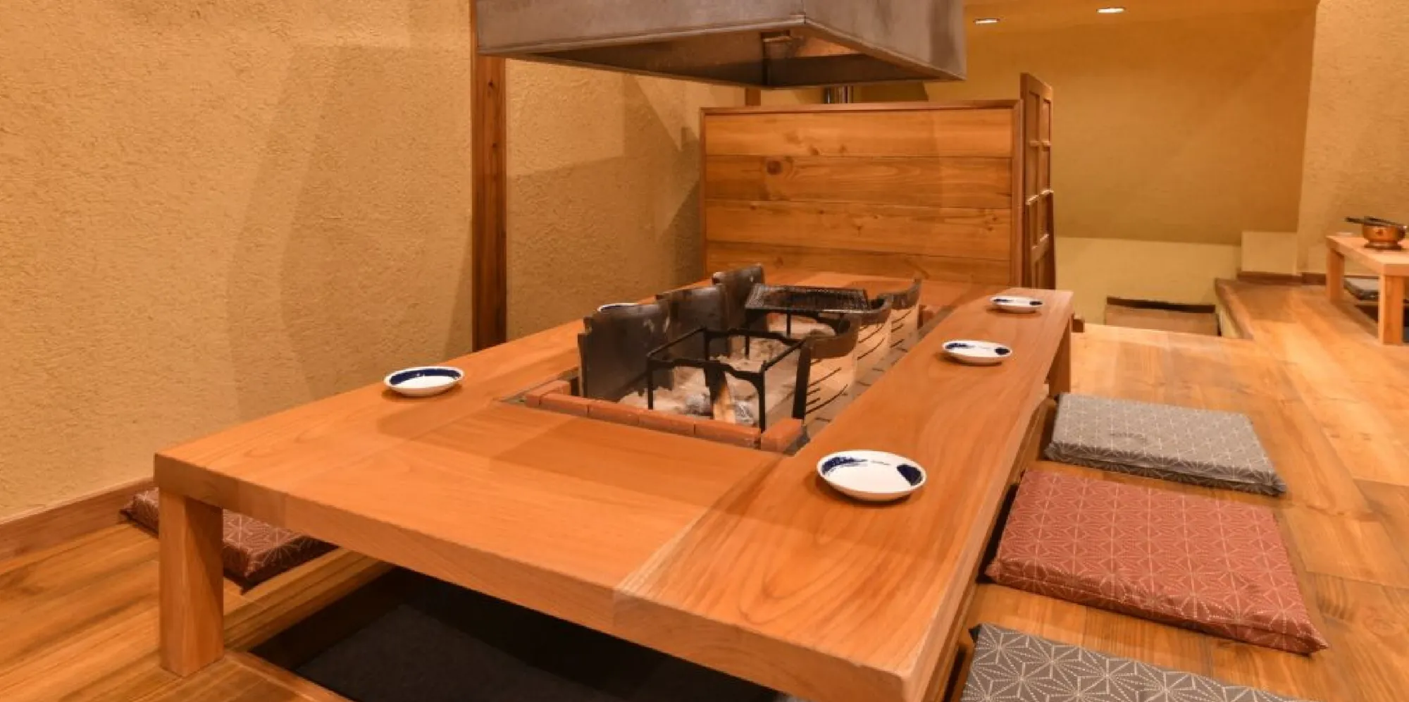 熊の鳥焼 キービジュアル